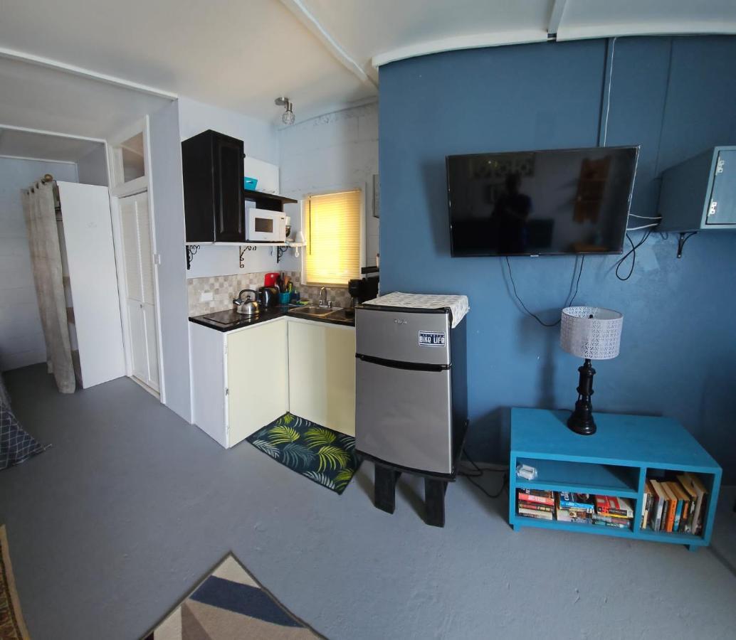 Gloria'S Mini Hideaway Appartement Christ Church Buitenkant foto