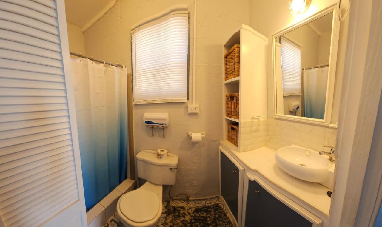 Gloria'S Mini Hideaway Appartement Christ Church Buitenkant foto